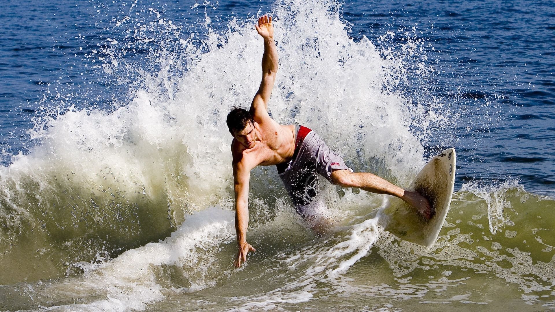 _自行车文化节：骑行中发现城市的另一面_，骑行发现城市之美